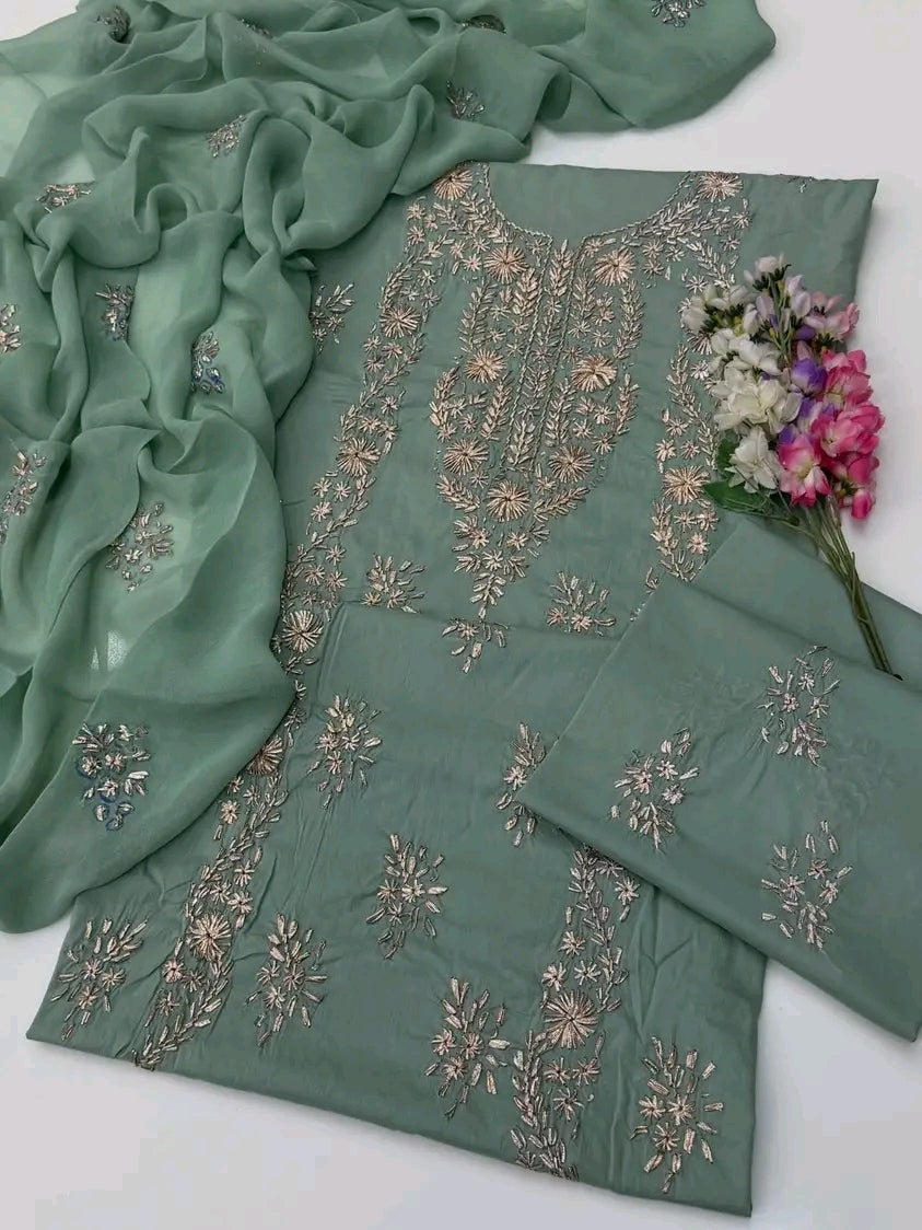 Elegant Gotta Embroidered Lawn 3PC
