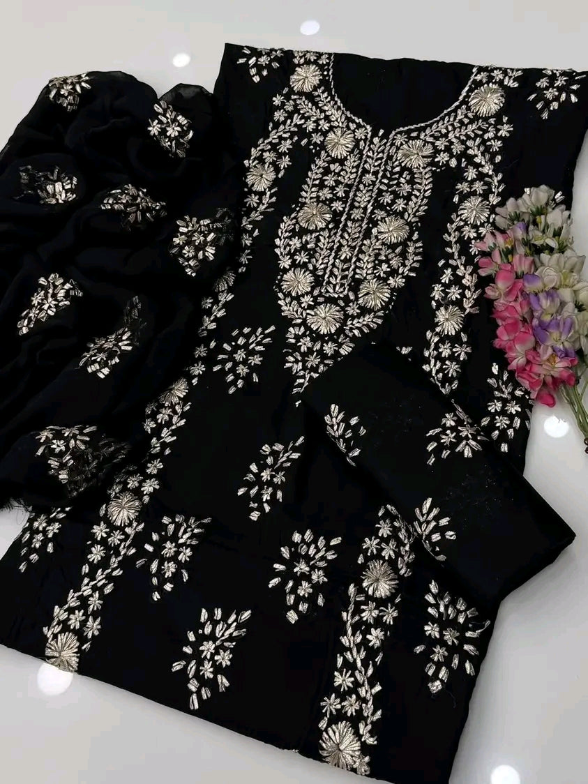 Elegant Gotta Embroidered Lawn 3PC